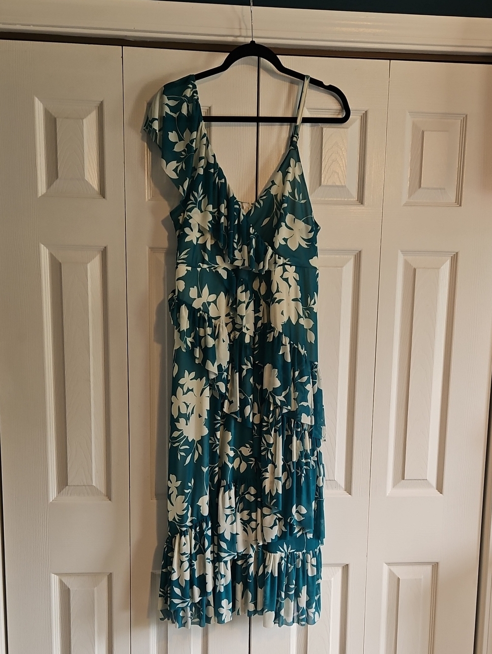 torrid Teal and White One-Shoulder Floral Tiered Dress